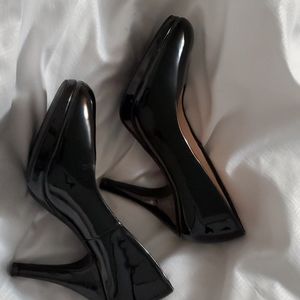 Black heels